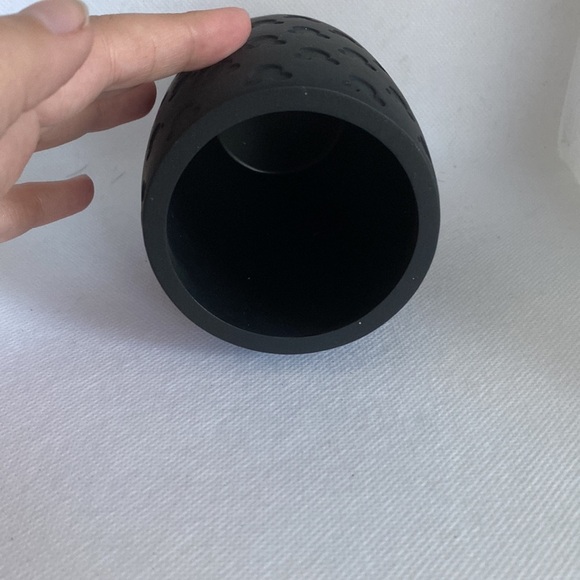 Disney Purple Glitter & Black Minnie Mouse Soap Dispenser & Toothbrush Holder - Picture 8 of 9